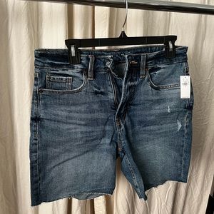 NWT Old Navy OG straight cut off jean shorts size 8